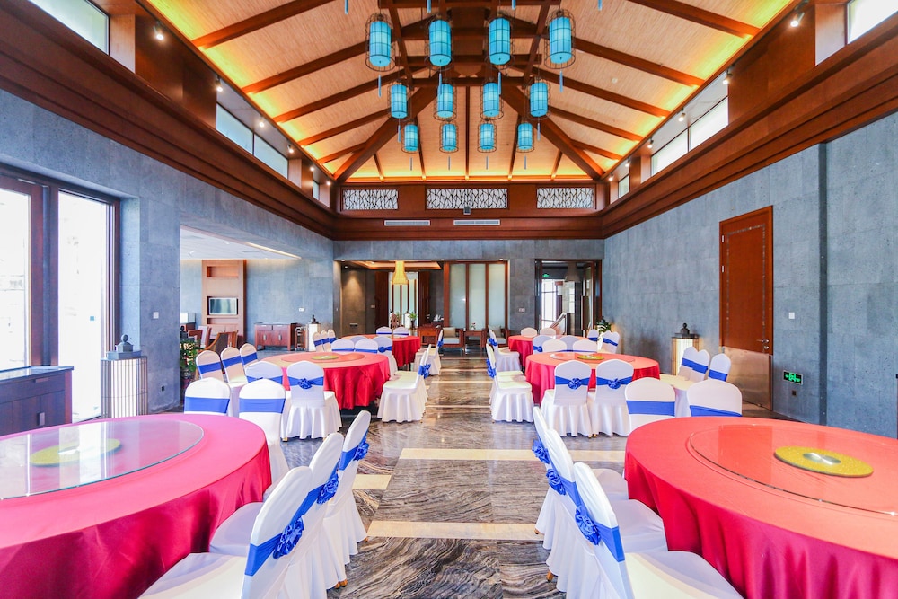wanningnanyanwanhaiyabieshuhotel