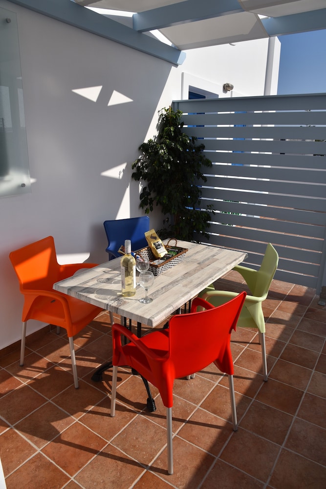ADELPHI APARTMENTS