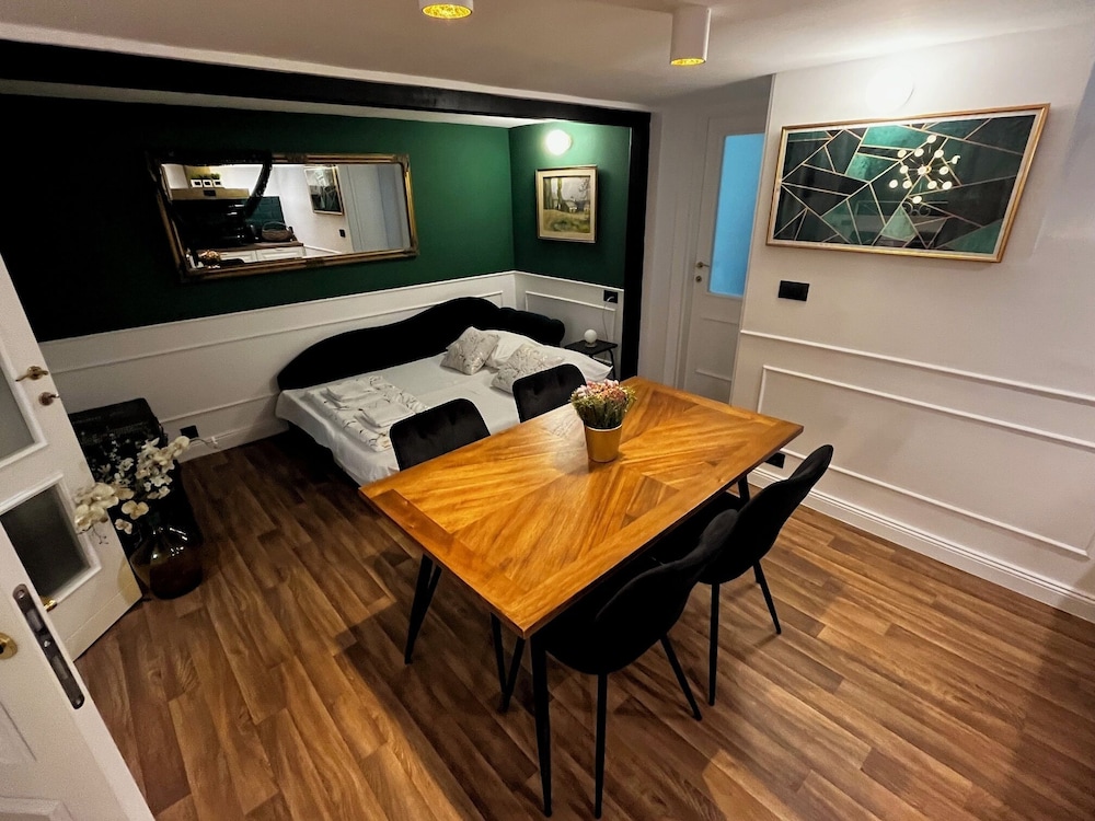 Db Interiors