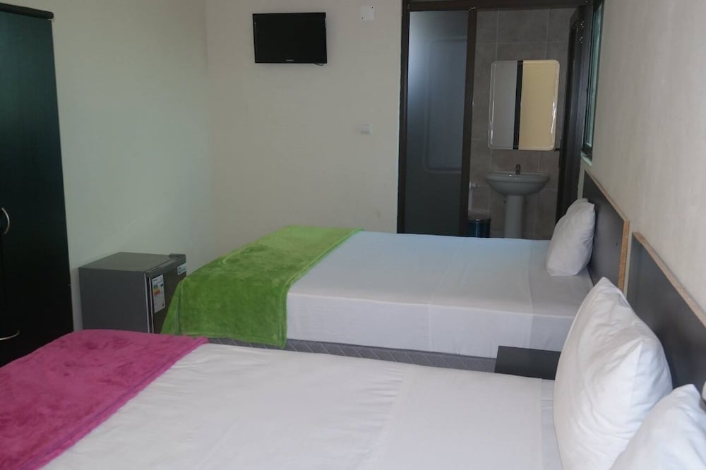 Zeny Lodge