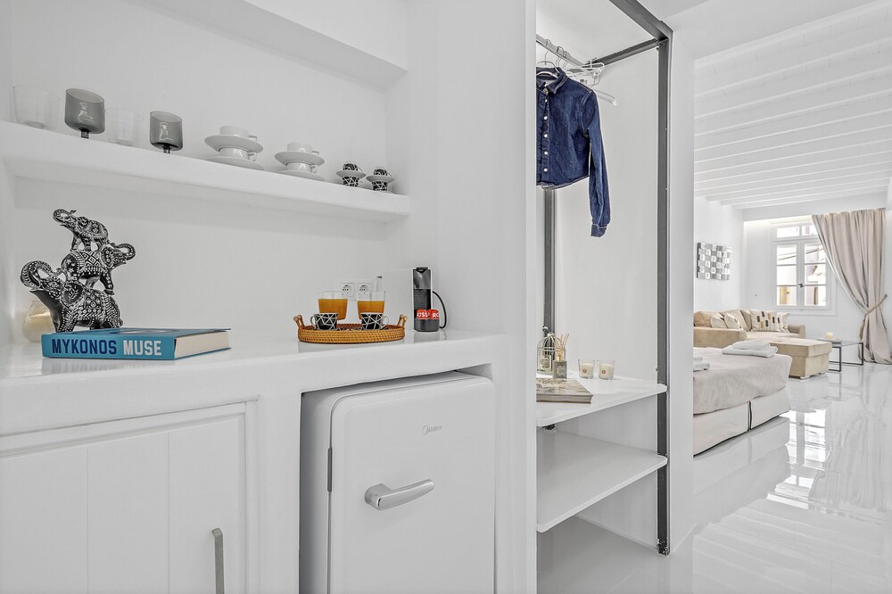 Heart of Mykonos Suites