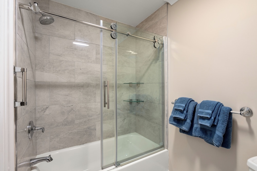 Guest House Suites
