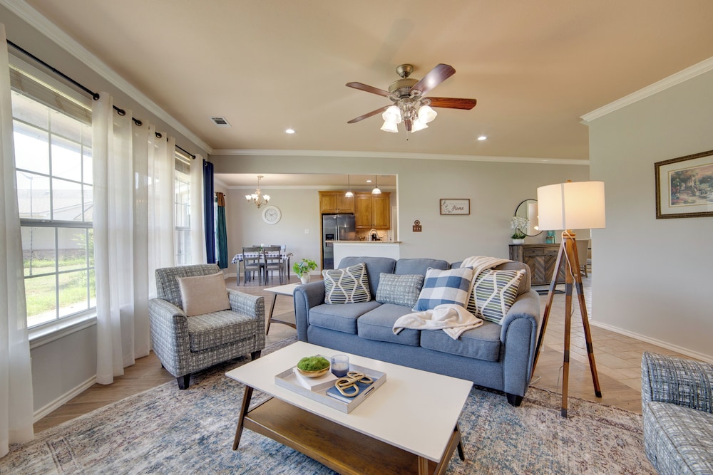 2 Mi to Lake Lavon: Countryside Retreat on 6 Acres
