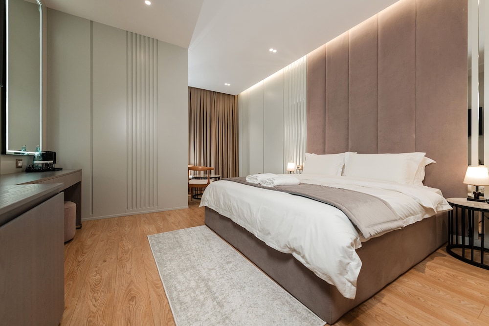 Troci Hotel 42