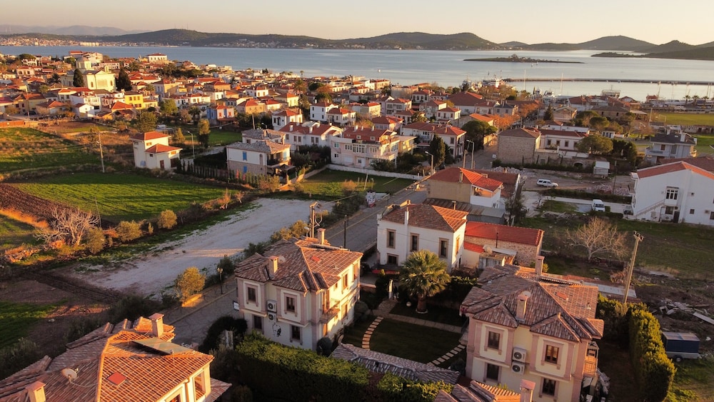 Vrodi By House - Image 34