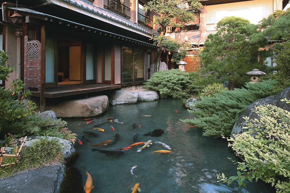 Meiseki No Yado Kagetsu