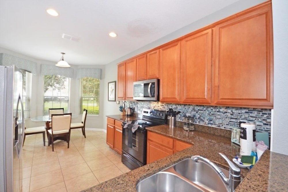 Ohana Haven 5 Bedroom Home