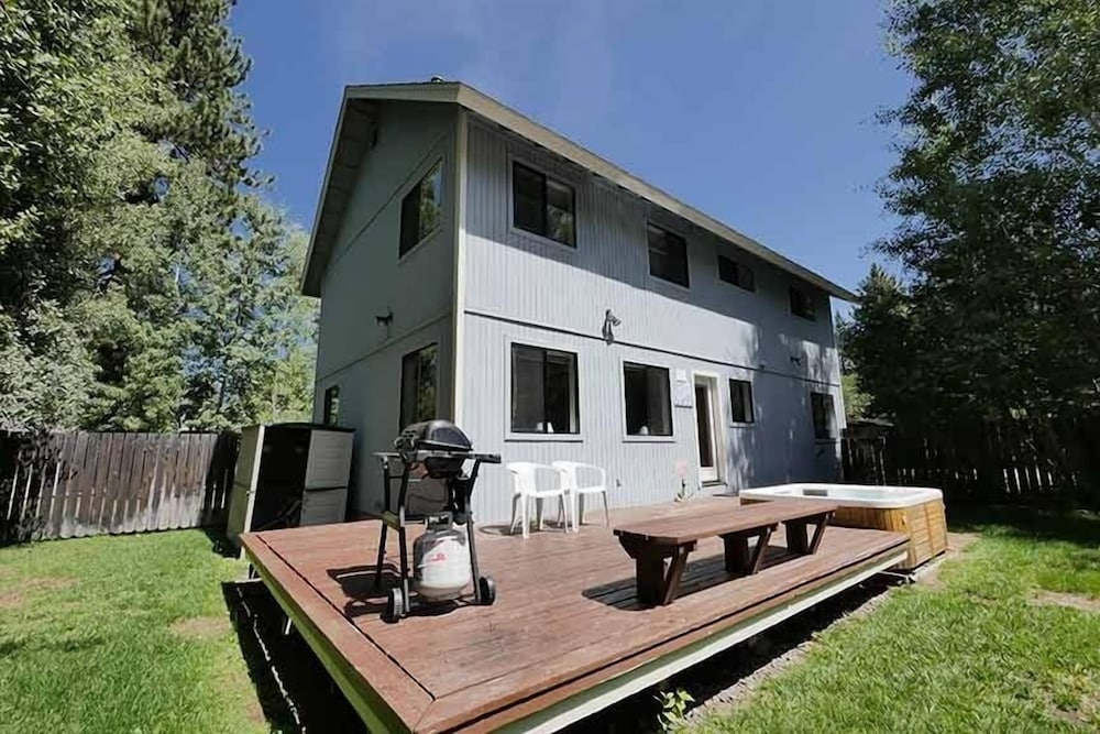 930 Rubicon Trail 4 Bedroom Home by RedAwning