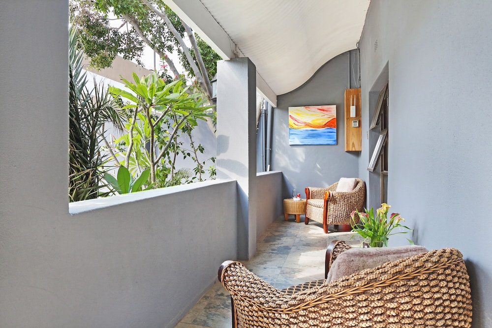 40 Winks Guest House Green Point Cape Town