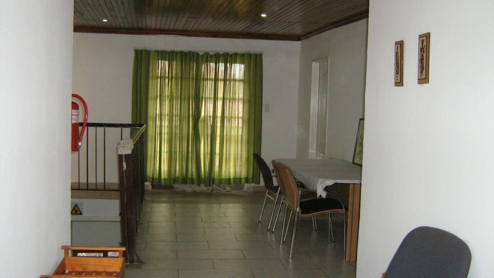 Bogadi B&B