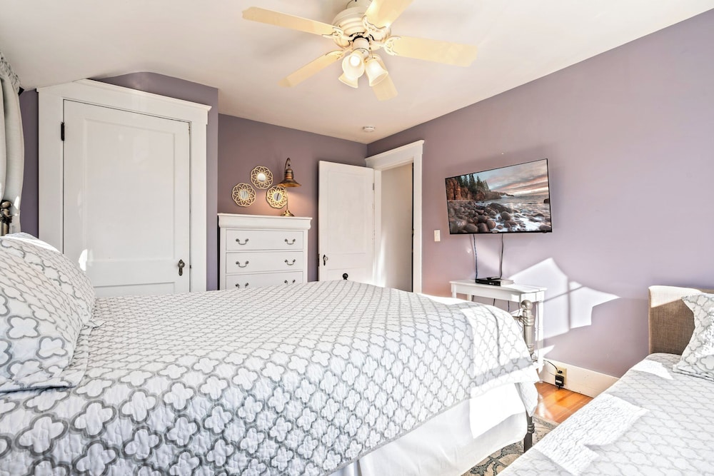 Ogunquit Village 4BR Walk to Beach, Dining & Town Center