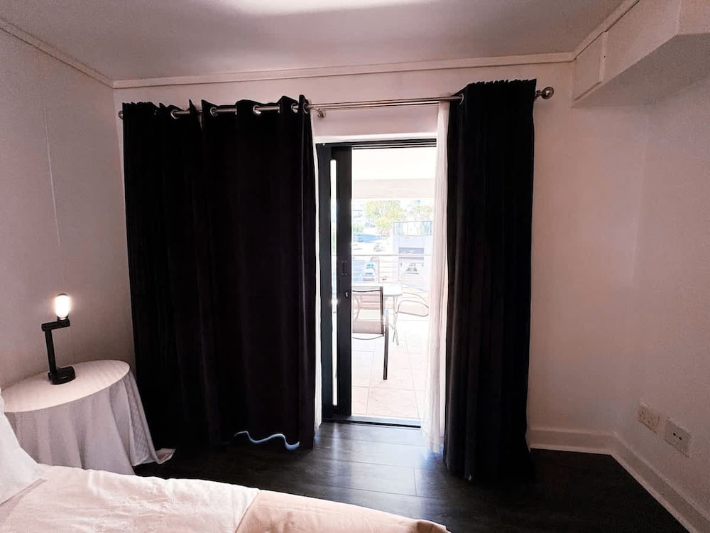 Spacious 1 Bedroom Apartment Atlantica Seapoint