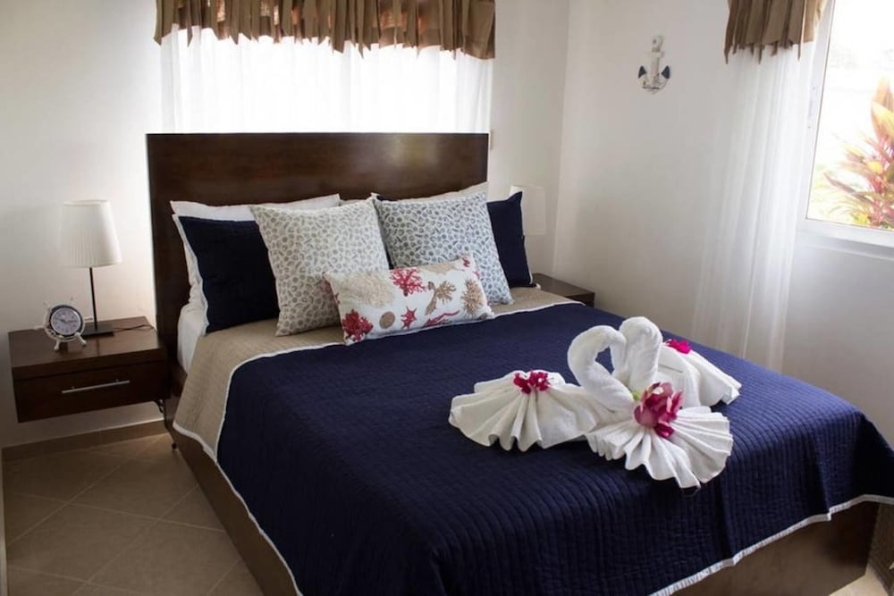 4 Bed Villa Minutes From Downtown Sosua view 5
