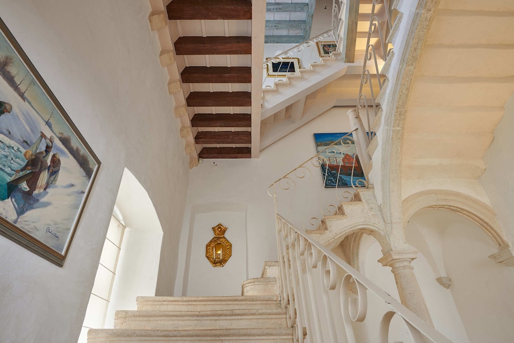 LUXURY VILLA 44