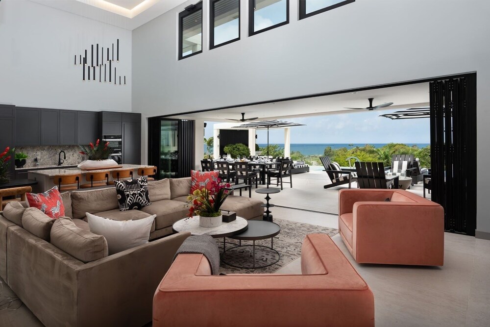 Apes Hill - Fresh Wind 4 Bedroom Villa