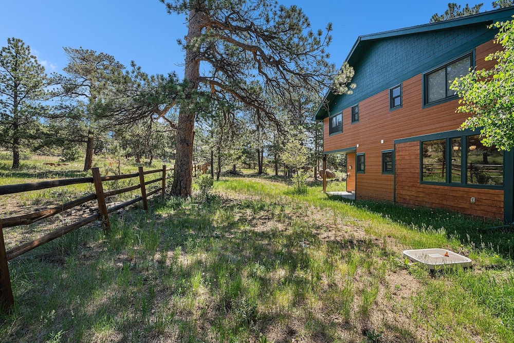 Elk Haven -- Ev #6079 3 Bedroom Condo by RedAwning