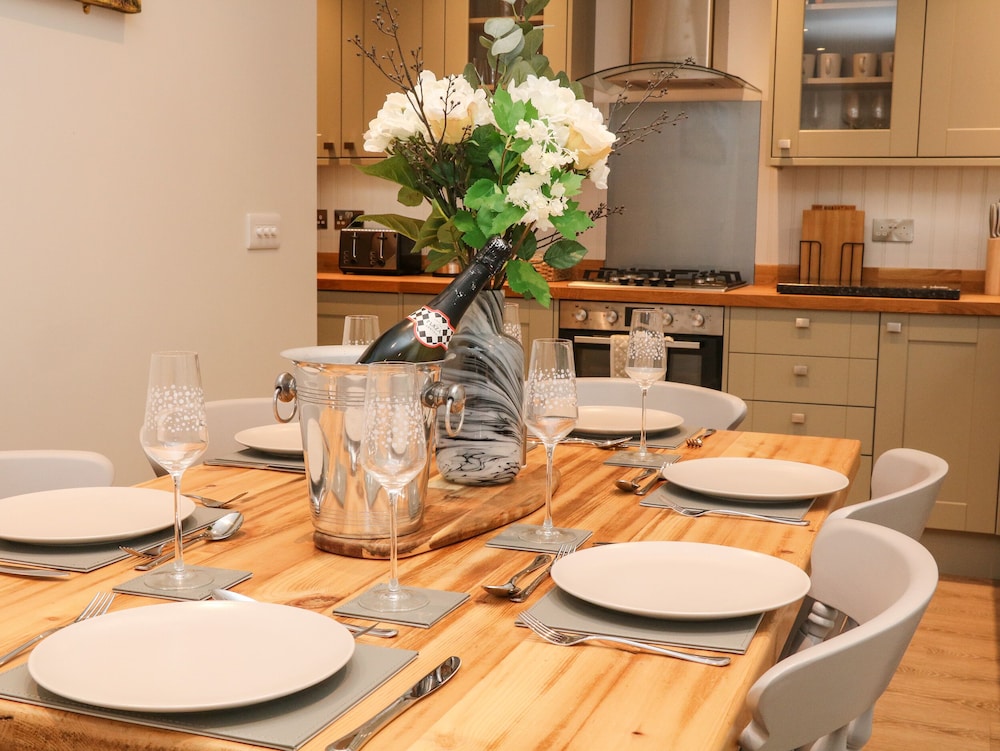1 Orchard View