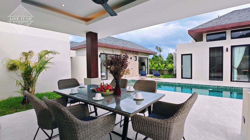 Santi Tara Villas