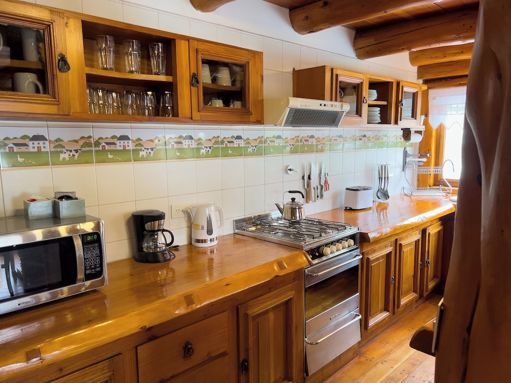 Rotui Luxury Village
