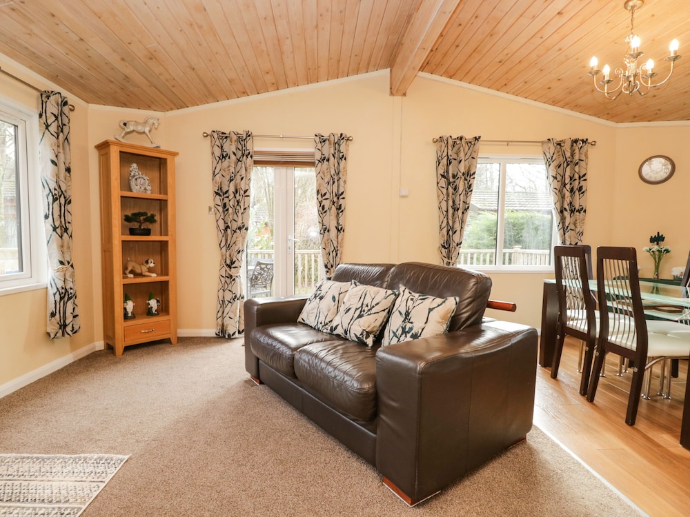 Damson Lodge