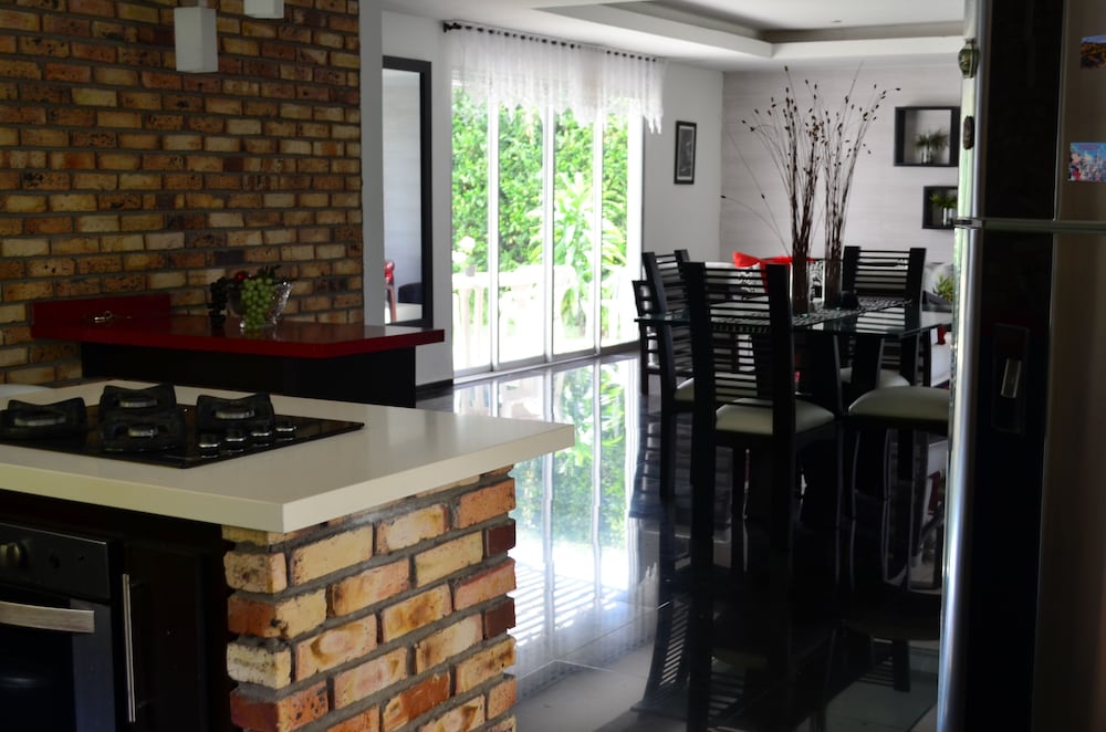 Espectacular chalet con piscina