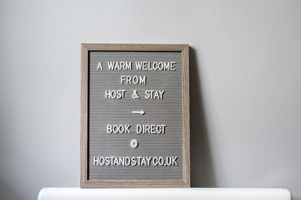 Host Apartments Standish Street Place