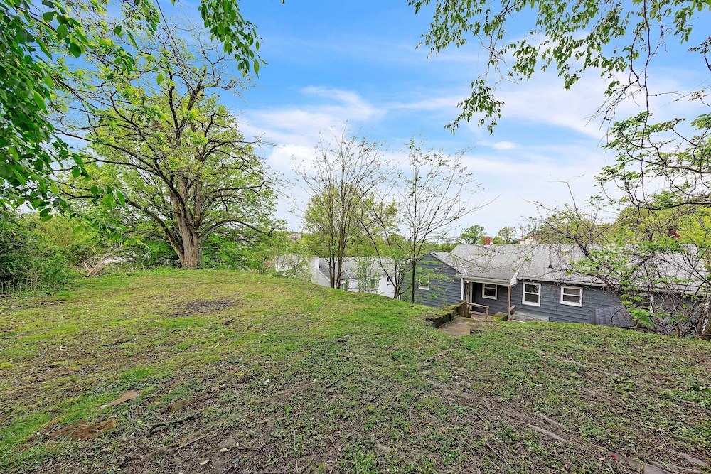 Pet-friendly 4br Near Kennywood & Pittsburgh 4 Bedroom Home