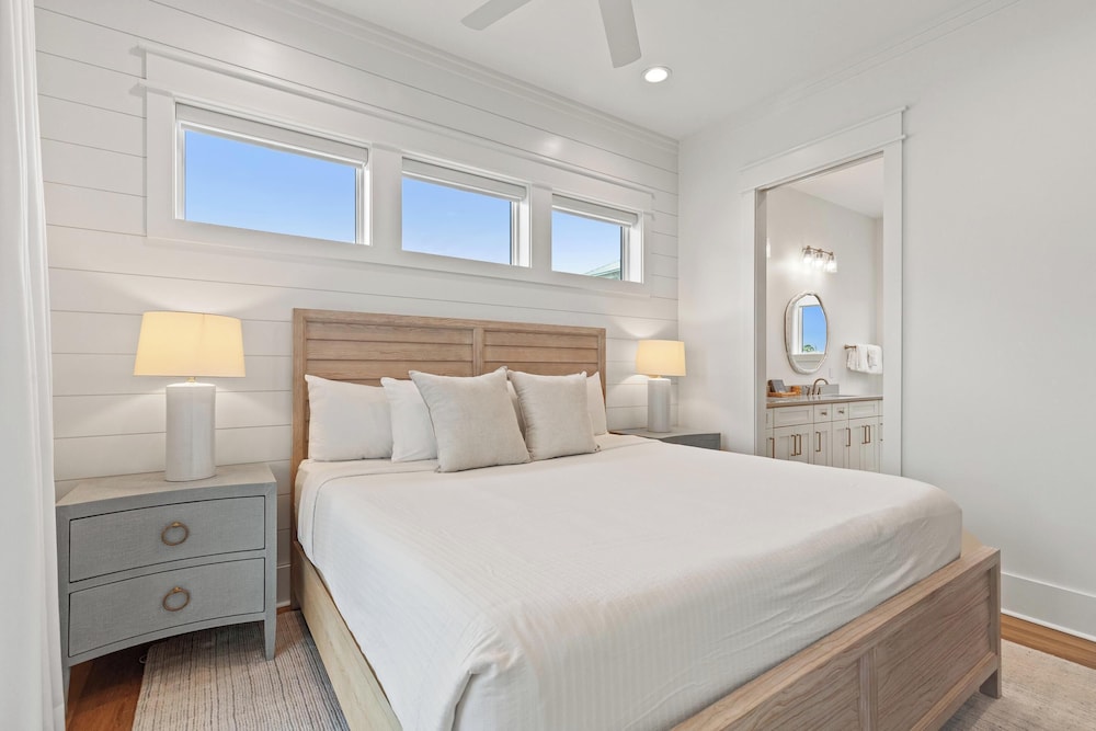 Beach House - Our Cabana by PHG