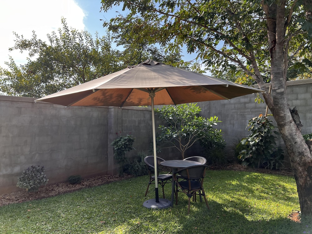 Victoria Falls Estate Villa - 2274