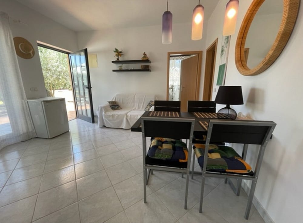Appealing Apartment With Garden