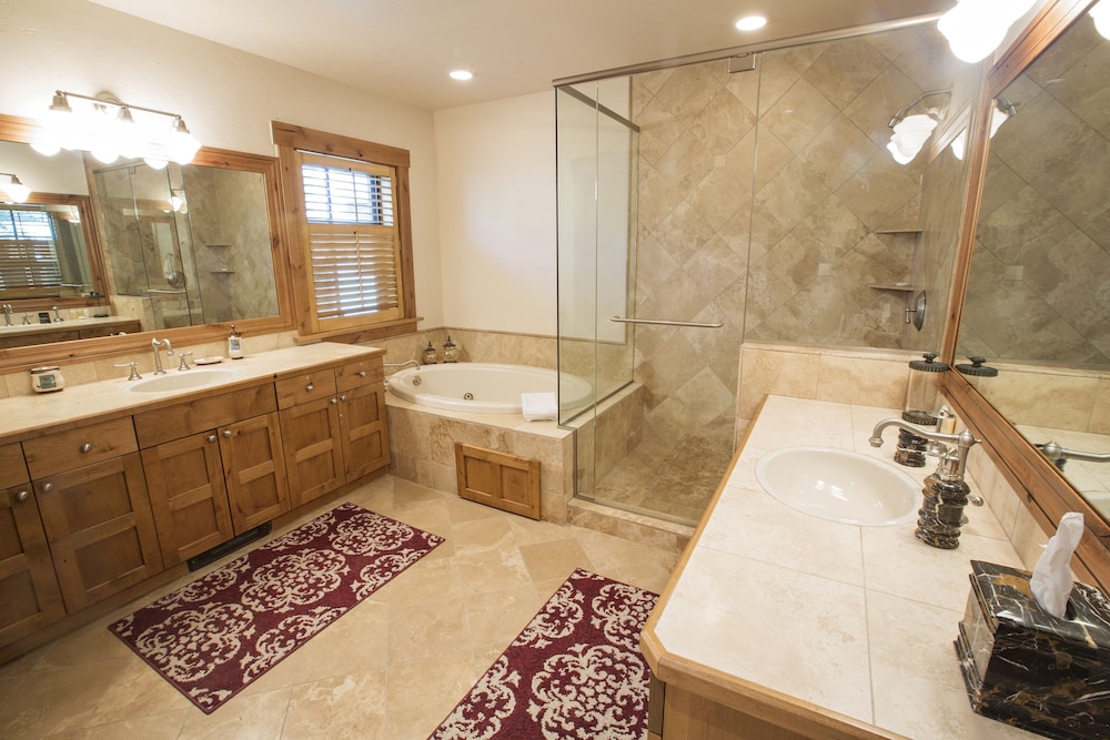 WestWall Lodge - Property Image 110