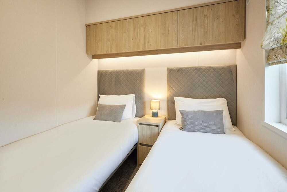 Host Stay Hideaway Retreat