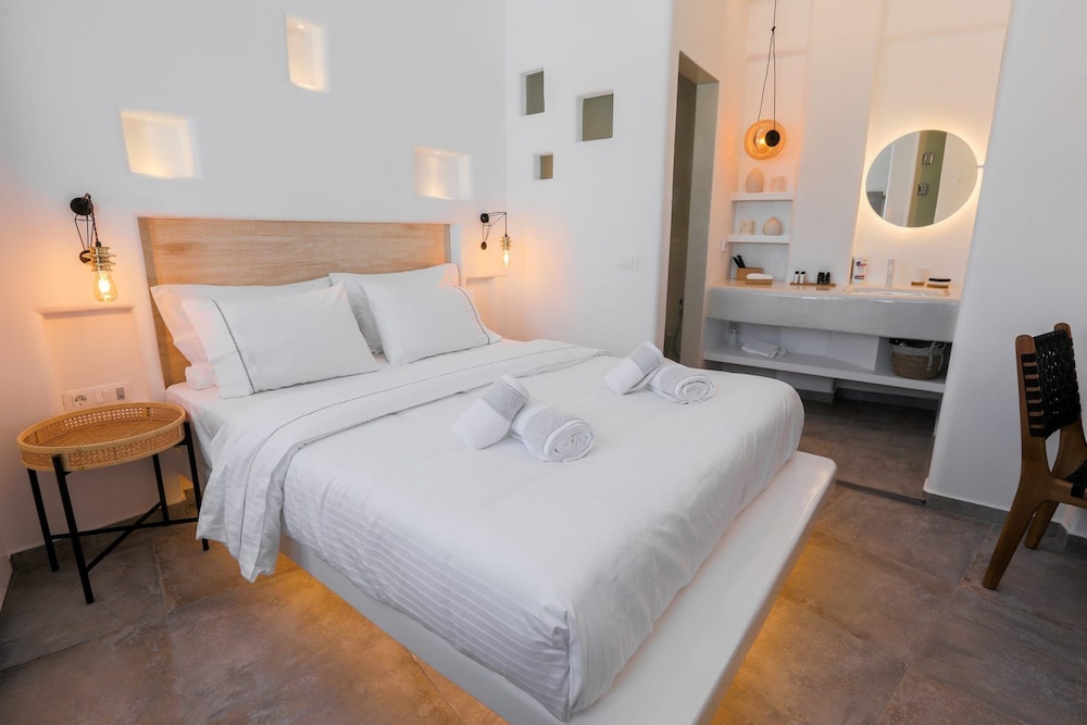 Eternity Suites Santorini photo 5