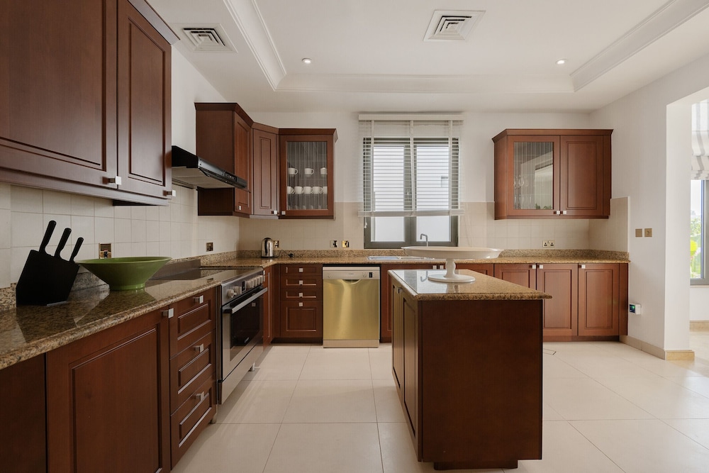Beachfront Signature Villa - Mint Stay