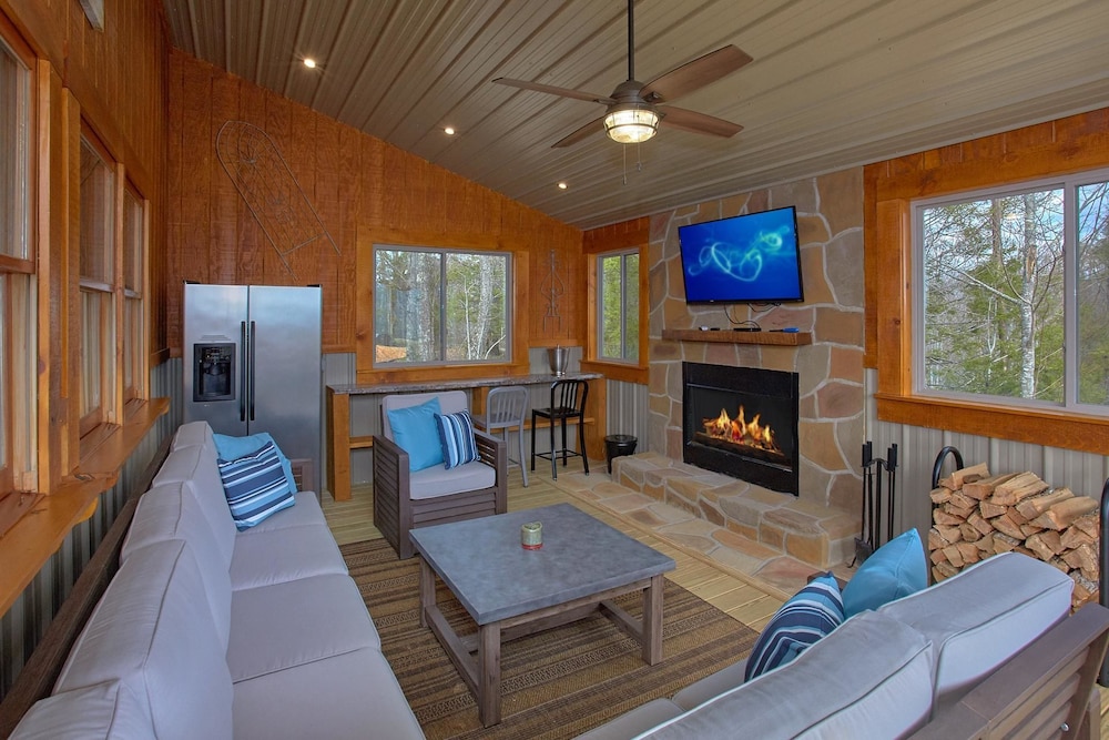 Grand View Apartment 4