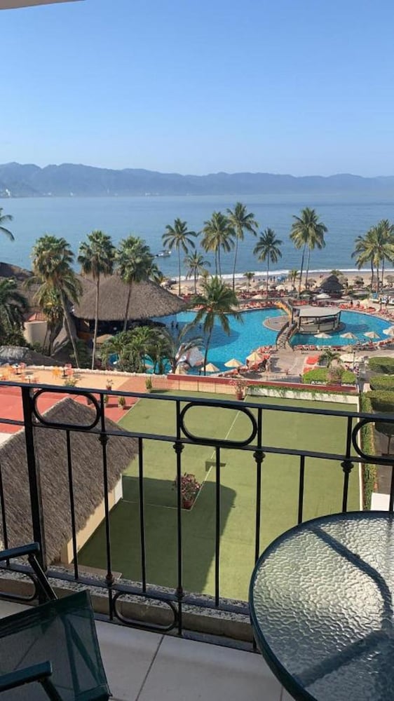 Torre Condomar by VRHost