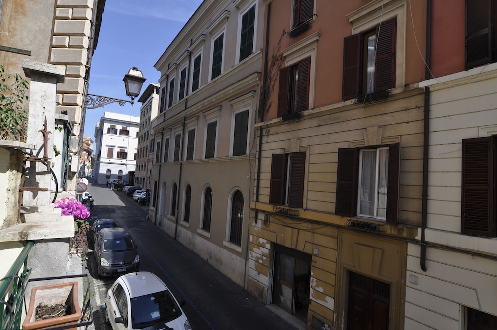 Flatinrome Trastevere