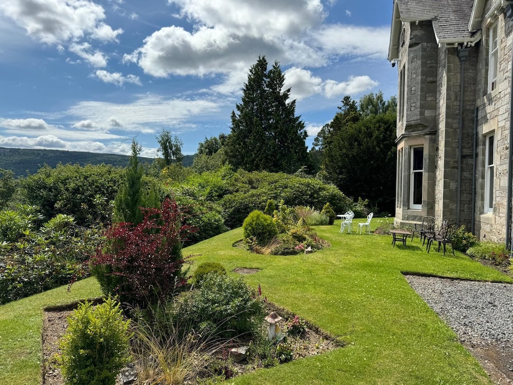 Wellwood Manor Guest House