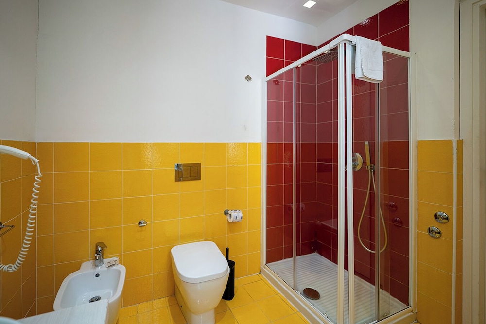 GREROS TOLEDO H. by Clapa Group dislocated hospitality