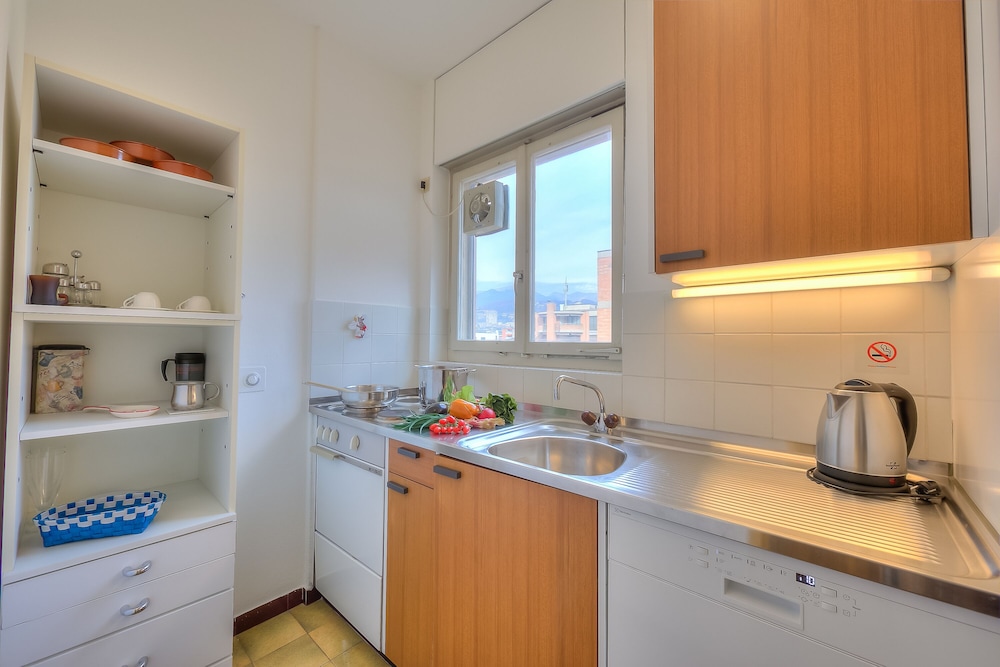 Anais Home view 4