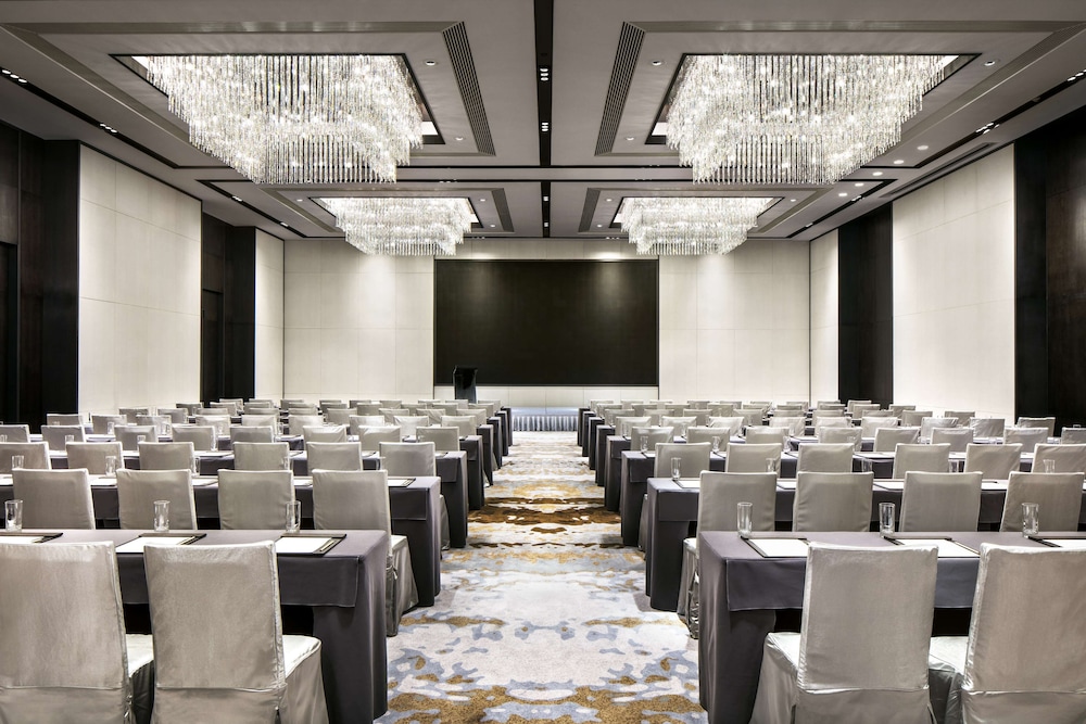 Hilton Ningbo Dongqian Lake