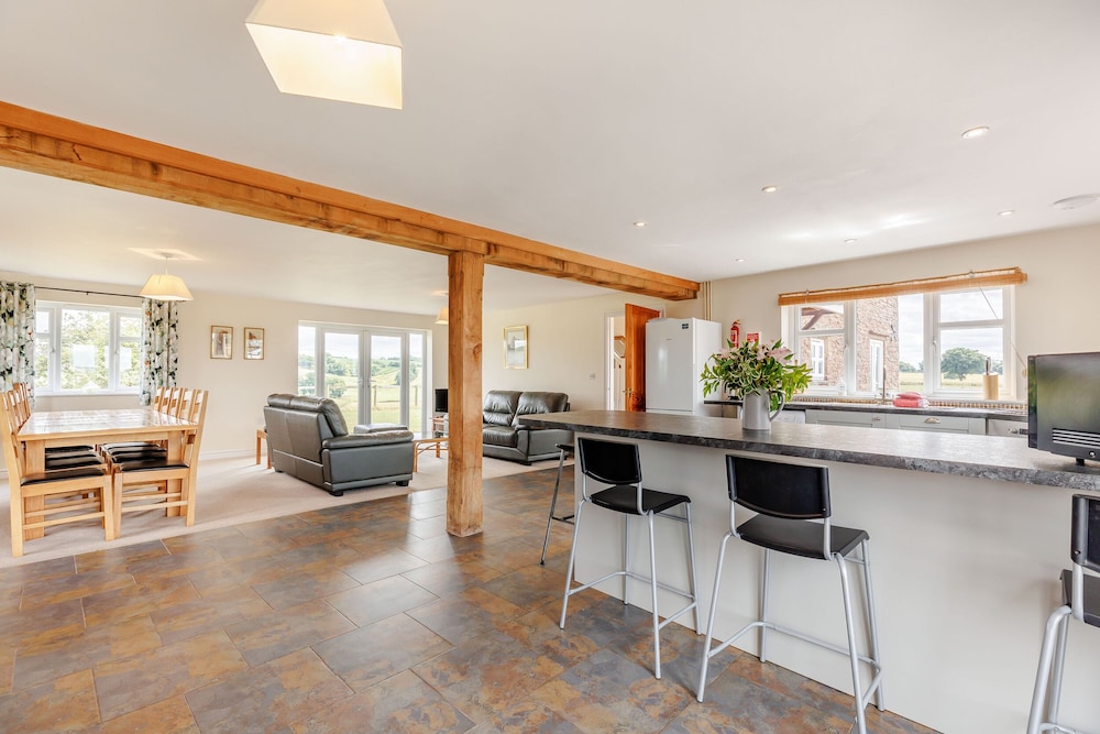 Wood Cottage