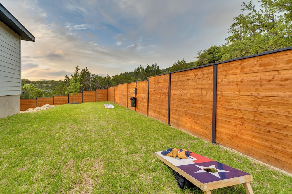 Lago Vista Home w/ Game Room Outdoor Tub! - Property Image 2