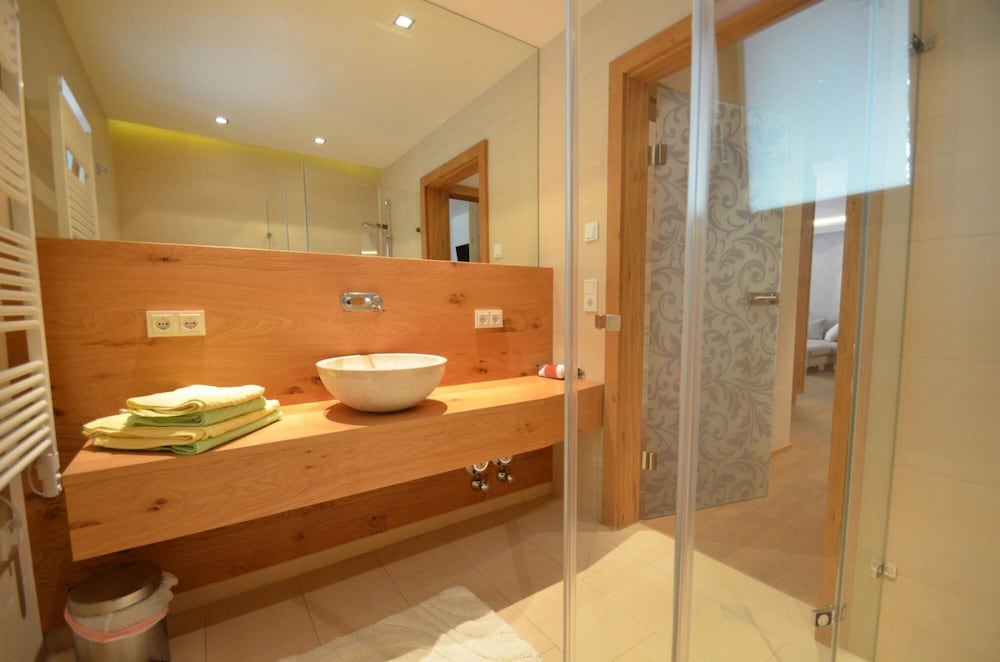 Zell City Exclusive Lodges - MAX ONE