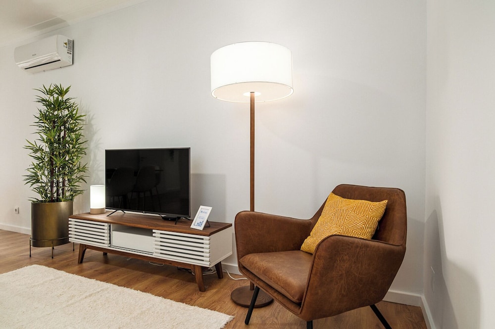 Gaia23 · Lovely 2-bed w/ Parking Amazing View