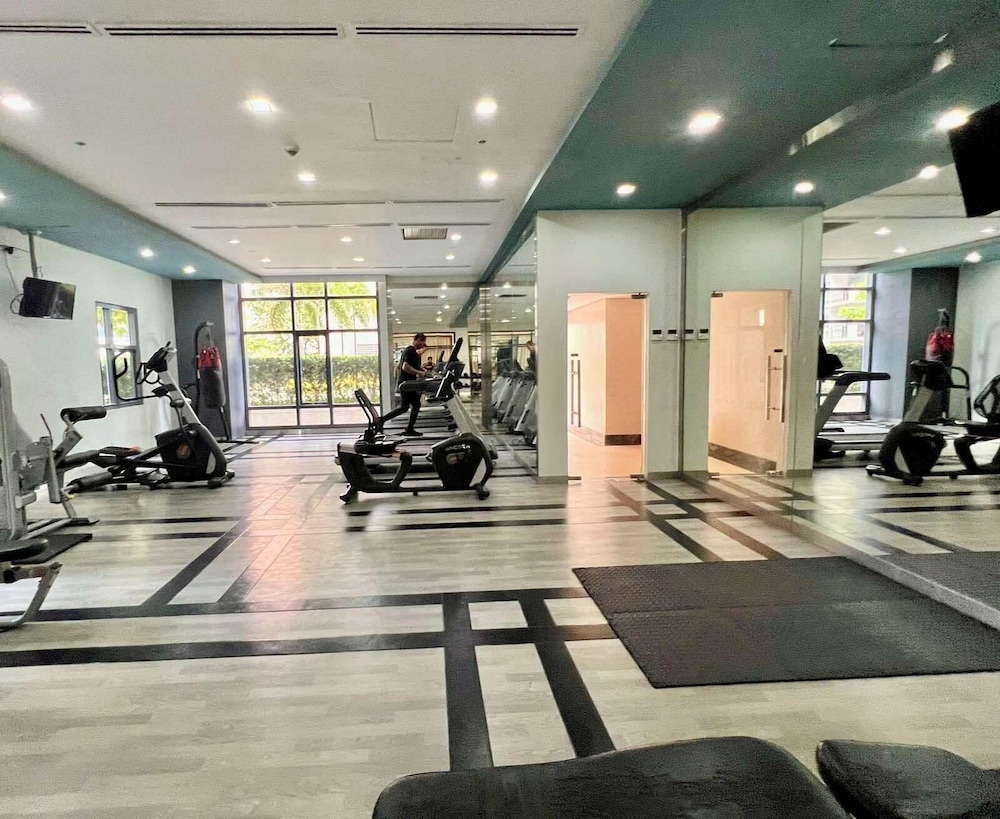 BGC Mckinley City Center Apartments