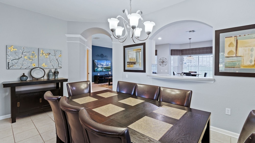 Windsor Hills Resort 6 Bedroom Pool+Spa Home 6 Home