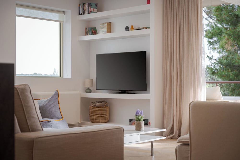 Vouliagmeni Serenity Residence