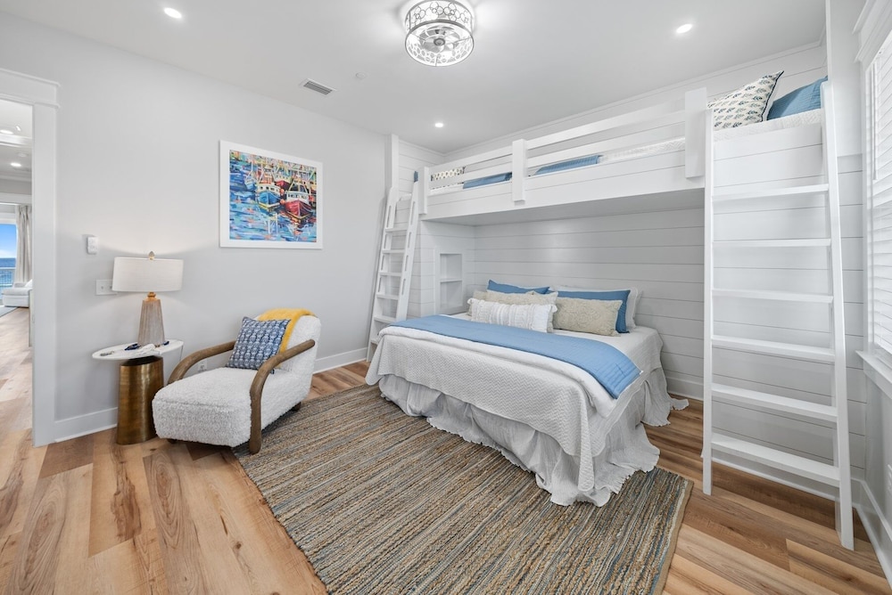Blessing At Pier Park 6 Bedroom Home