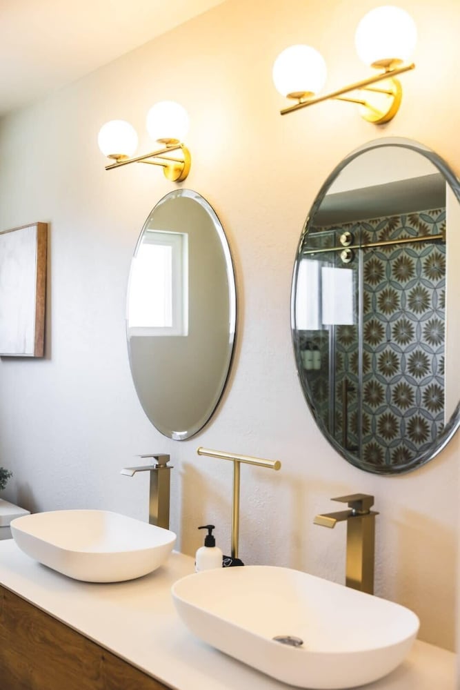 @ Marbella Lane - Vibrant & Chic Designer Home